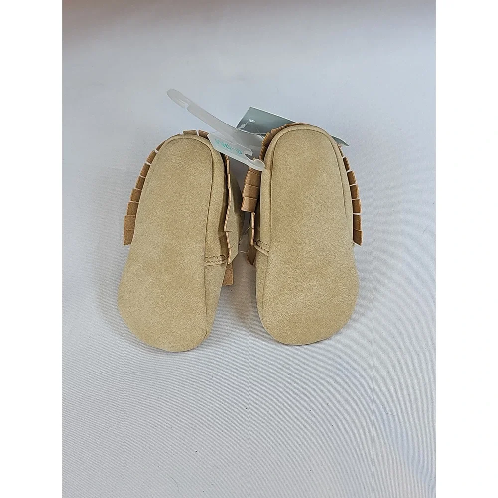 Cat & Jack Moccasin From Target Size 6-9  Months Color Tan